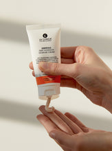 Load image into Gallery viewer, Essentials Deep Hydration Moisture Cream